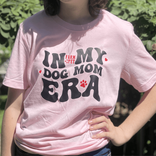 "Dog Mom Era" T-shirt | Paw-fect Gift for Dog Moms